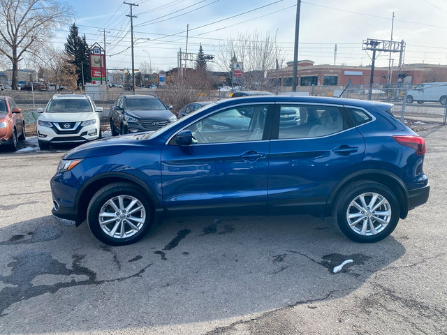 2017 Nissan Qashqai SV in Cars & Trucks in Calgary - Image 4