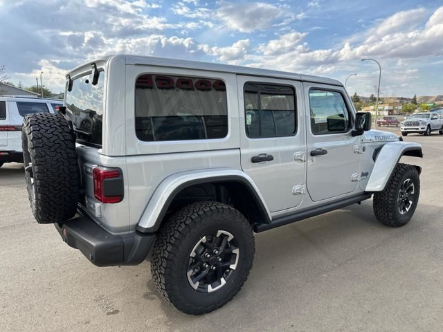 2024 Jeep Wrangler 4xe Rubicon - Leather Seats in Cars & Trucks in Calgary - Image 4