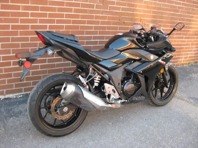 2018 Suzuki GSX250R in Street, Cruisers & Choppers in City of Toronto - Image 4
