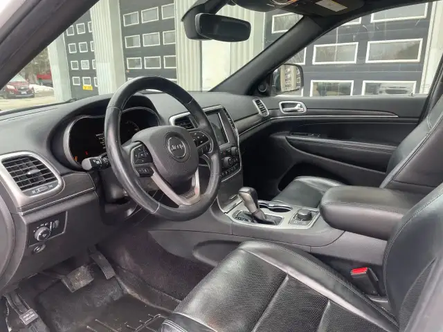 2018 Jeep Grand Cherokee in Cars & Trucks in Ottawa - Image 11