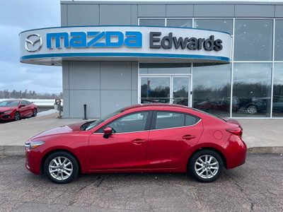 2018 Mazda 3 GS AUTO WITH A/C AND BACK UP CAM