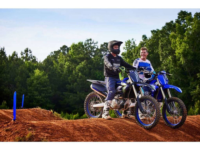  2023 Yamaha YZ450F in Dirt Bikes & Motocross in Guelph - Image 3