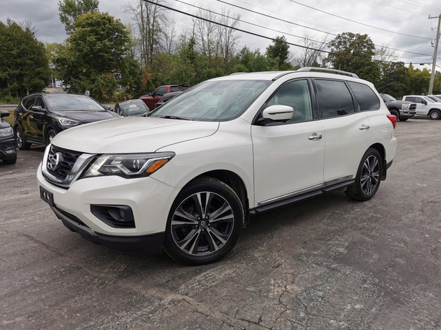 2017 Nissan Pathfinder Platinum 4WD in Cars & Trucks in Belleville