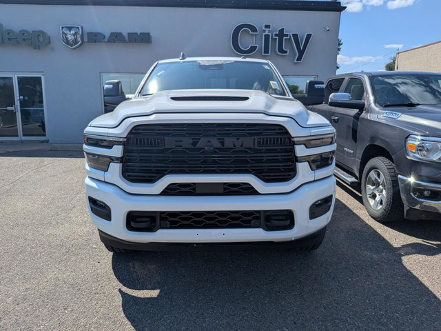 2025 RAM 2500 Laramie 4x4 Crew Cab 6'4 in Cars & Trucks in Medicine Hat - Image 2