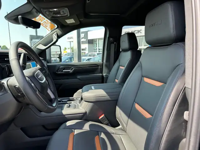 2025 GMC Sierra 2500HD AT4 in Cars & Trucks in Markham / York Region - Image 13