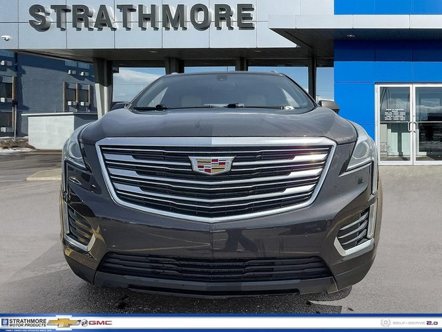 2019 Cadillac XT5 in Cars & Trucks in Calgary - Image 2