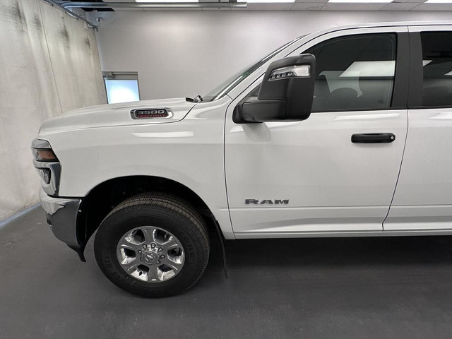 2025 RAM 3500 Big Horn - Power Mirrors - ParkSense in Cars & Trucks in Lethbridge - Image 2