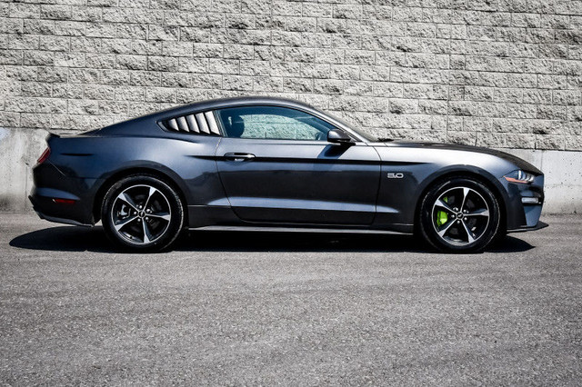2018 Ford Mustang GT • LOW MILEAGE • PARK ASSIST in Cars & Trucks in Ottawa - Image 2