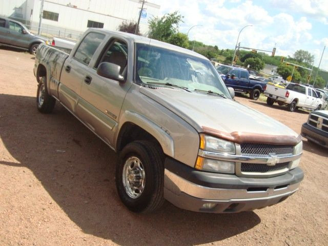 2003 Chevrolet Silverado 1500 CREW CAB 4X4 in Cars & Trucks in Edmonton - Image 4
