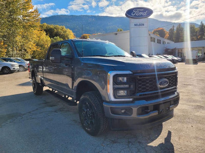  2023 Ford Super Duty F-350 SRW XLT 3.99% Available, 4WD Crew Ca