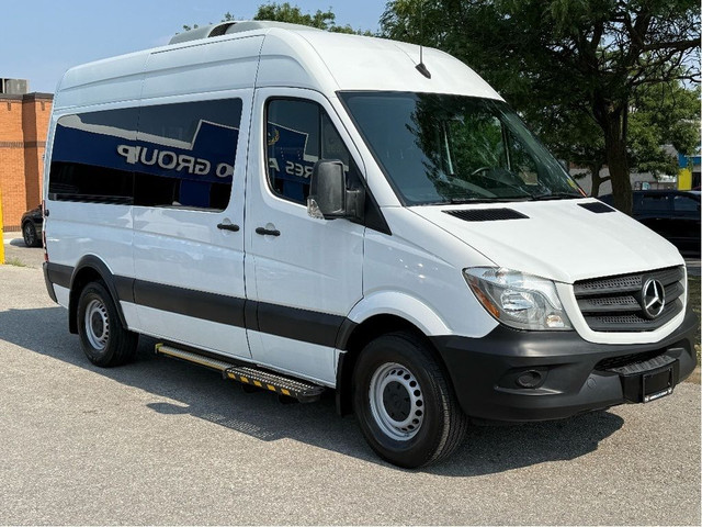 2017 Mercedes-Benz Sprinter Passenger Van 12 Passenger|Sprinter  in Cars & Trucks in City of Toronto - Image 2
