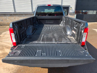 6 Passengers F-250 Diesel 4x4 8FT BED ready for some work and haulin ! Lifted and Deleted. Weather T... (image 7)