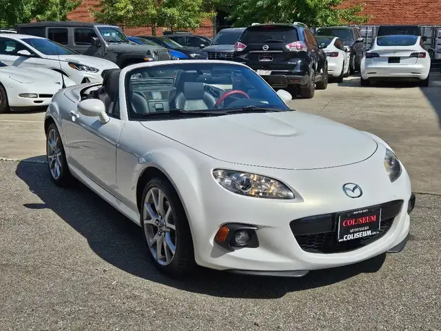 2013 Mazda MX-5 GT-HARD TOP CONVERTIBLE-6 SPEED dans Autos et camions dans Ville de Toronto - Image 13