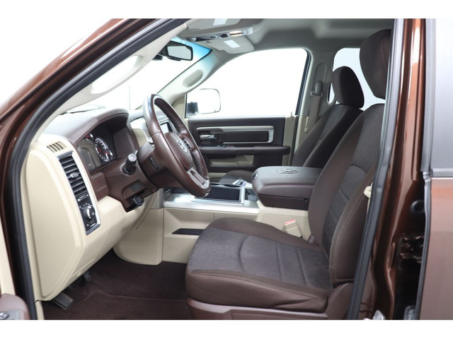 2014 Ram 1500 1500, 5.7L V8, QUAD CAB, CAMERA, BLUETOOTH in Cars & Trucks in Longueuil / South Shore - Image 2
