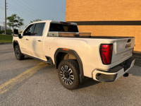 **** DENALI ULTIMATE *** MASSAGE SEATS *** 360 CAMERA **** HEADS UP DISPLAY **** 1 OWNER CLEAN CARFA... (image 4)