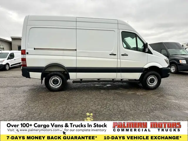 2017 Mercedes-Benz Sprinter 2500 144" HIGH ROOF 4X4 +LOW RANGE dans Autos et camions dans Région de Mississauga/Peel - Image 9