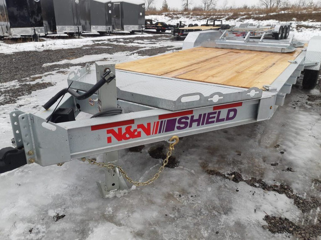 N&N 22' Galvanized Triaxle Equipment in Cargo & Utility Trailers in Peterborough