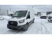 New Arrival - Fully Serviced & Ontario Safety Standards Certified At NO ADDITIONAL COST - 2022 Ford... (image 1)