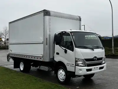2018 Hino 195 16 Foot Cube Van 3-Seater Diesel with Power Lift Tailgate, 5.1L, 4 cylinder, power doo...