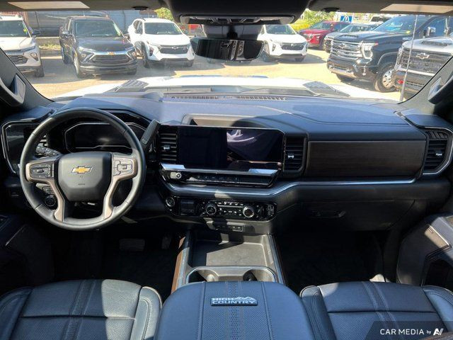 2024 Chevrolet Silverado 3500HD High Country 4WD Crew Cab in Cars & Trucks in Strathcona County - Image 4