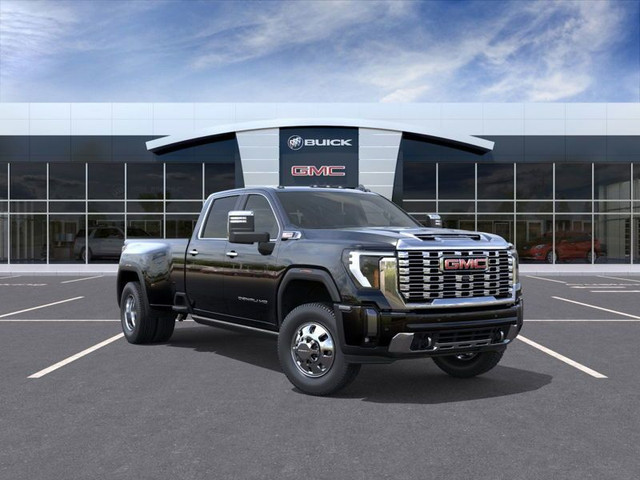 2025 GMC Sierra Denali 3500 Crew Cab Denali in Cars & Trucks in Barrie