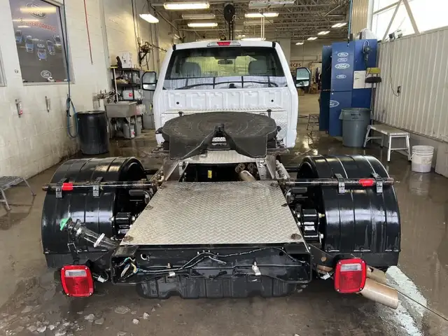 2019 Ford F-550 XL cabine simple 2RM 169 po DCE de 84 po Ford Su in Cars & Trucks in Longueuil / South Shore - Image 5