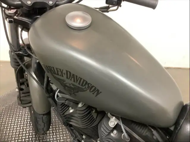 2018 Harley-Davidson Sportster XL883N Iron in Street, Cruisers & Choppers in City of Toronto - Image 9