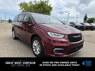This Chrysler Pacifica delivers a Regular Unleaded V-6 3.6 L/220 engine powering this Automatic tran...