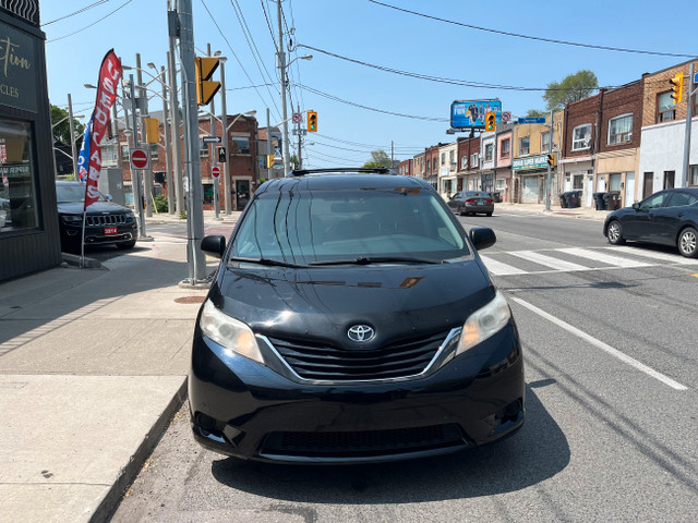 2015 TOYOTA SIENNA !!! LE !!! AWD !! CERTIFIED ! CLEAN TITLE ! in Cars & Trucks in City of Toronto - Image 2