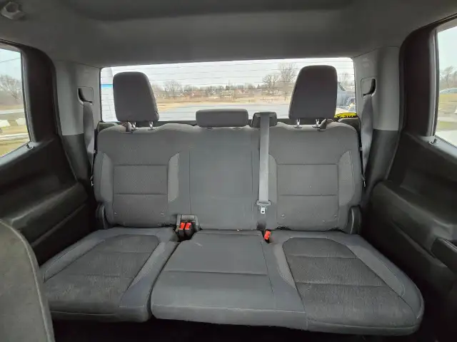 2019 Chevrolet Silverado 1500 dans Autos et camions dans Ottawa - Image 26
