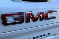 L Cyl Engine Vehicle Options: Leather Interior, Sunroof, Heads-up Display, Blind Spot Monitoring, La... (image 7)