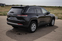 GLOBAL BLK W/GLOBAL BLK CAPRI LEATHERETTE SEATS,WHEELS: 18 X 8 FULLY PAINTED ALUMINUM (STD),ENGINE:... (image 2)