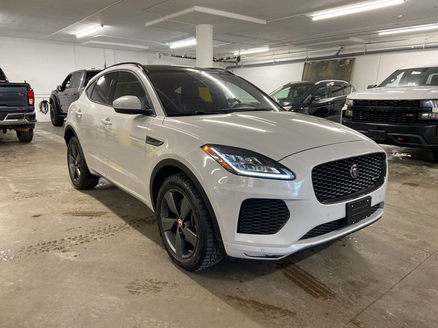 2018 Jaguar E-Pace P300 AWD R-Dynamic SE PANO ROOF in Cars & Trucks in Calgary - Image 3