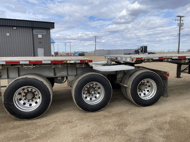 2018 Doepker Super B Flat Deck in Heavy Trucks in Saskatoon - Image 4