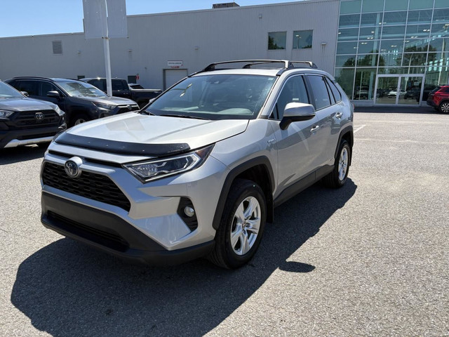 Toyota RAV4 XLE 2021 AWD - BAS MILLAGE - in Cars & Trucks in Québec City
