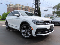 7 Passenger - R-Line package - HIGHLINE Pkg - LOW LOW KMS - CALL FOR APPOINTMENT CANADIAN VEHICLE Vi... (image 5)