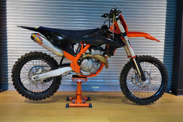 2022 KTM 350 SX-F in Dirt Bikes & Motocross in Shawinigan - Image 2