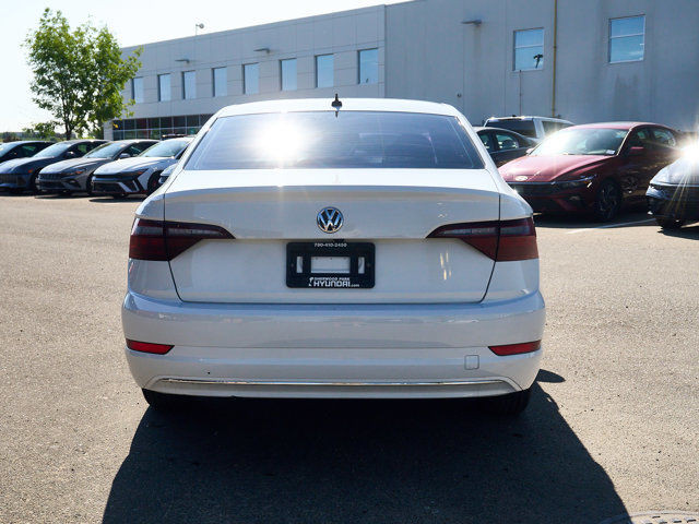 2021 Volkswagen Jetta Comfortline | Auto | 1.4T | Apple CarPlay in Cars & Trucks in Edmonton - Image 4