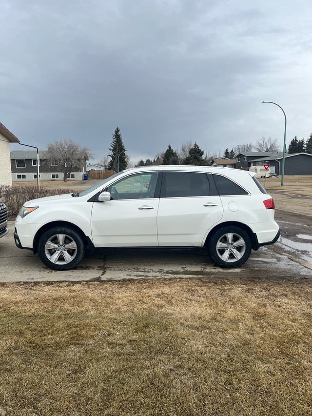 2011 Acura MDX Technology Package in Cars & Trucks in Prince Albert - Image 2