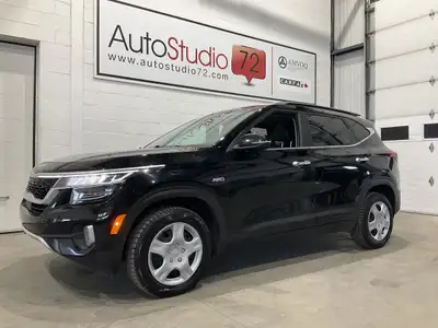 // JAMAIS ACCIDENTÉ! //Ce Kia Seltos 2023 version SX**CUIR**TOIT**AWD**NAVI**CAMERA RECUL**A/C** aff...