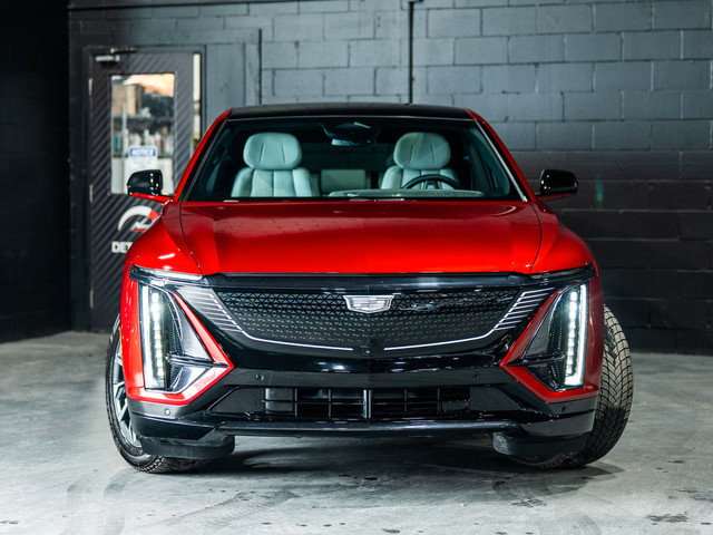 2024 Cadillac LYRIQ SPORT/PANO/360CAM/ADAPTIVE CRUISE/NO ACCIDEN in Cars & Trucks in Mississauga / Peel Region - Image 3