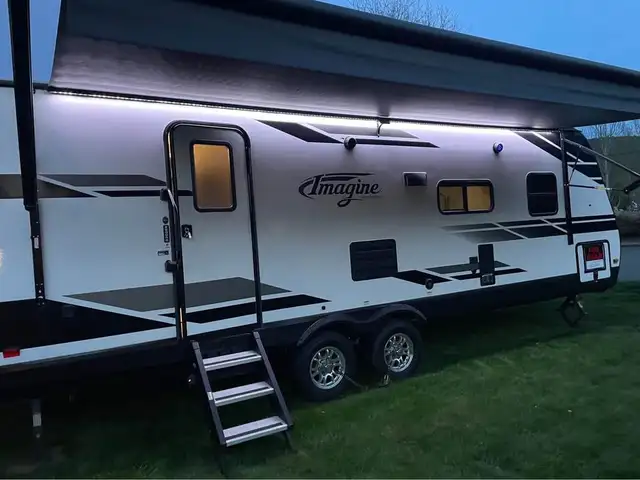2021 GRAND DESIGN IMAGINE TRAVEL TRAILER 28FT -WHITE! in Cargo & Utility Trailers in Dartmouth - Image 7