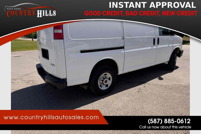 2015 GMC Savana G2500 in Cars & Trucks in Calgary - Image 3