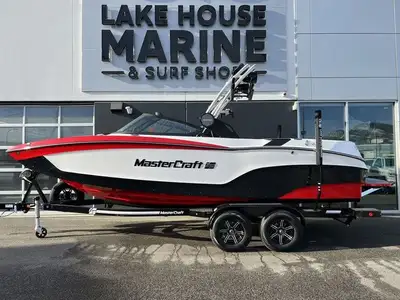 Boat: MASTERCRAFT XT22