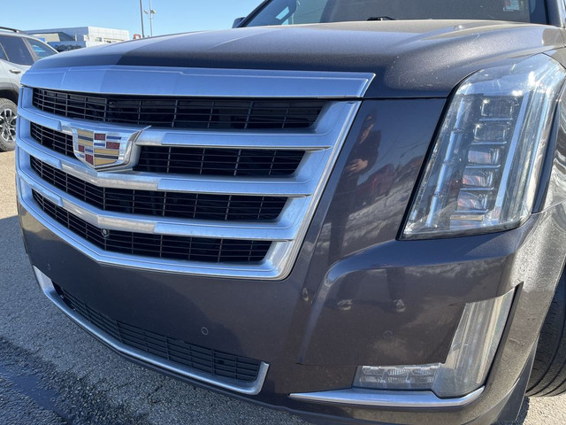 2016 Cadillac Escalade Luxury Collection | LOADED | 22 INCH RIMS in Cars & Trucks in Edmonton - Image 4