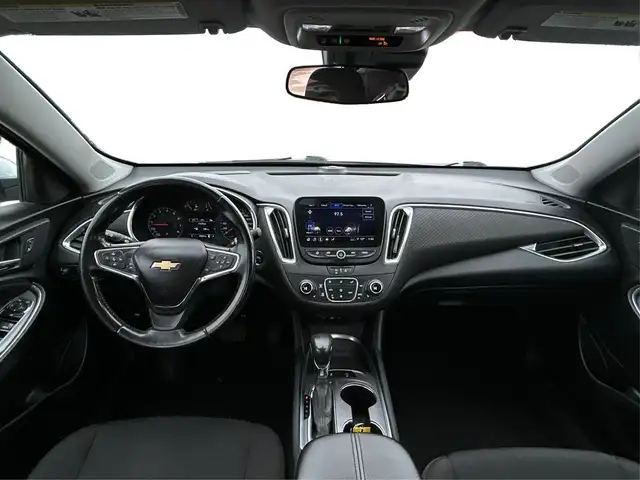 2021 Chevrolet Malibu SPORT EDITION 1OWNER PANORAMIC LOADED WE F in Cars & Trucks in London - Image 26