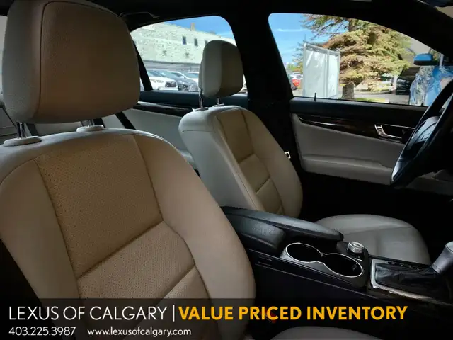2010 Mercedes-Benz C-Class in Cars & Trucks in Calgary - Image 22