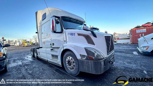 2016 VOLVO VNL670 HIGHWAY / SLEEPER TRUCK / TRACTOR dans Camions lourds  à Chilliwack - Image 3