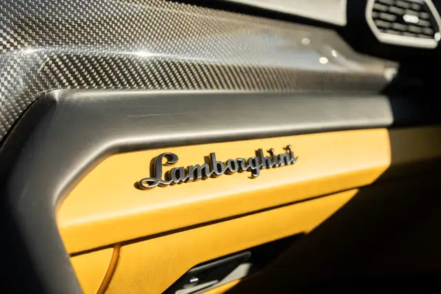 2023 Lamborghini Urus S in Cars & Trucks in Mississauga / Peel Region - Image 17