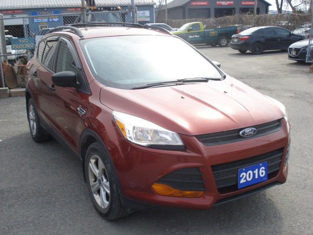 2016 Ford Escape AWD GREAT DEAL , CERTIFIED+WRTY $9990 in Cars & Trucks in Ottawa - Image 2